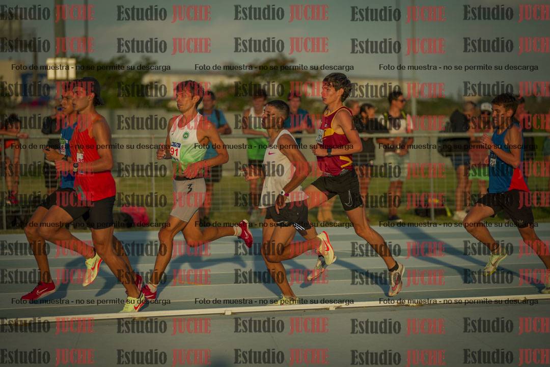 Fotos de los 3000 m llanos de varones