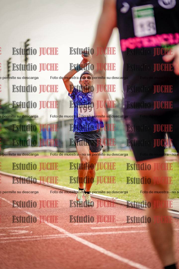 Fotos de los 3000 m llanos de varones