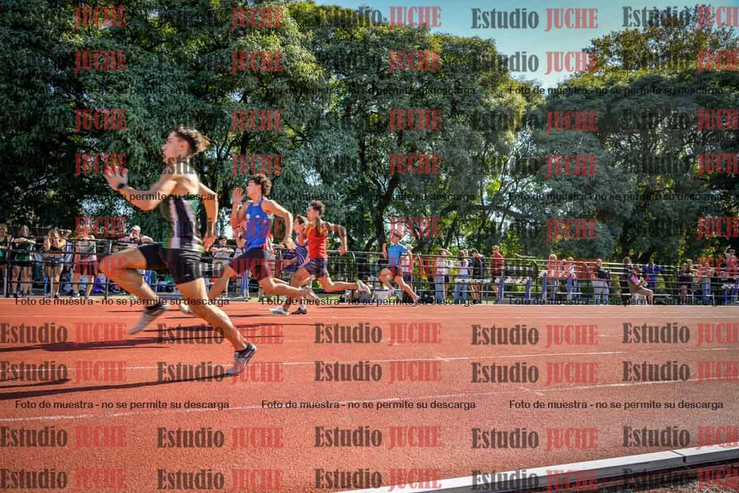 Fotos de los 100 m llanos de varones