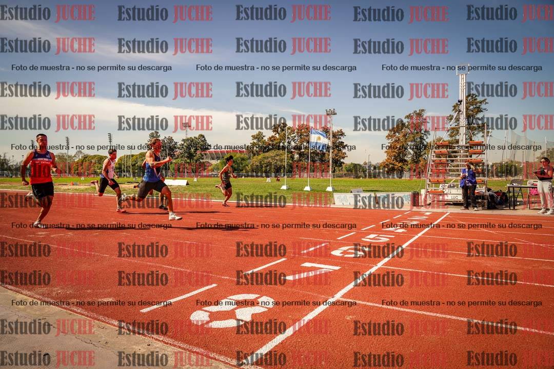 Fotos de los 100 m llanos de varones