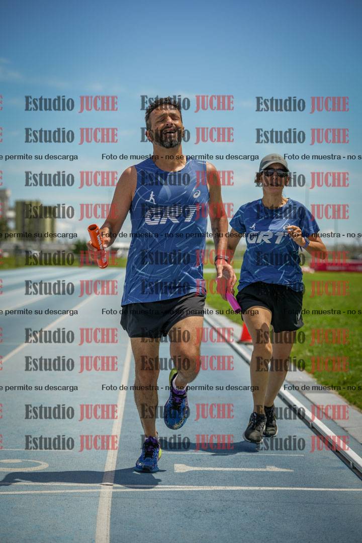 Fotos de las llegadas de los relevos 20' para running teams - serie 1
