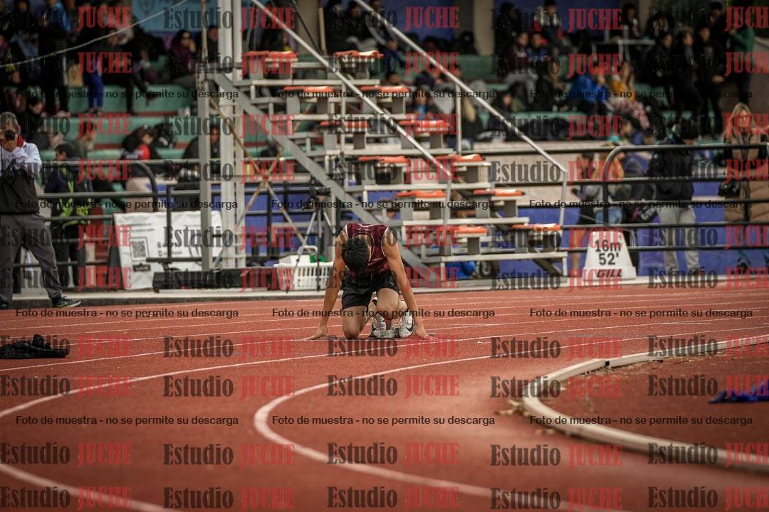 Fotos de los 400 m llanos de varones