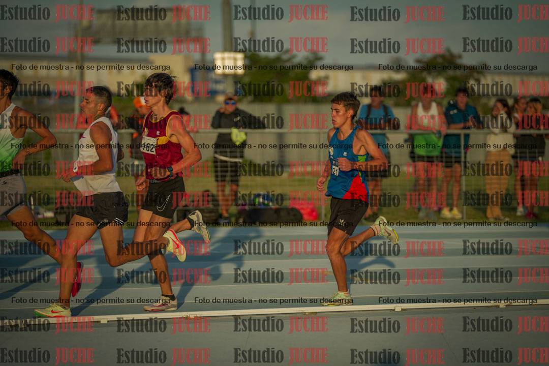 Fotos de los 3000 m llanos de varones