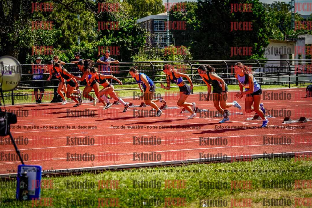 Fotos de los 100 m con vallas de mujeres
