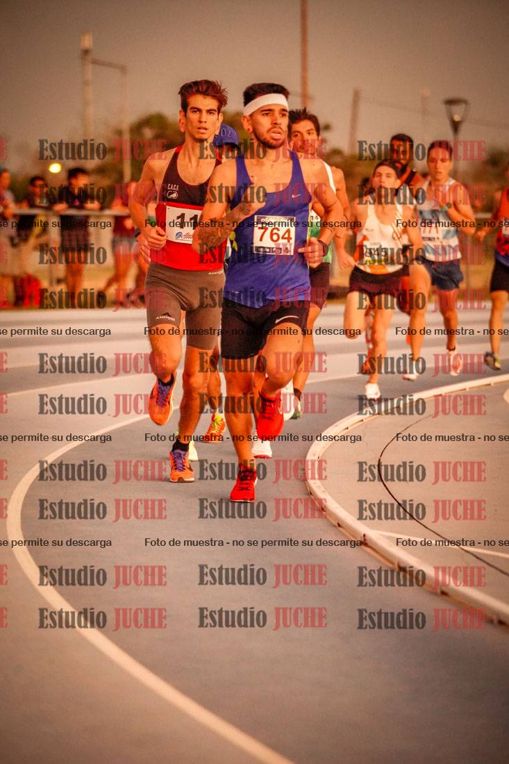 Fotos de los 3000 m llanos de varones