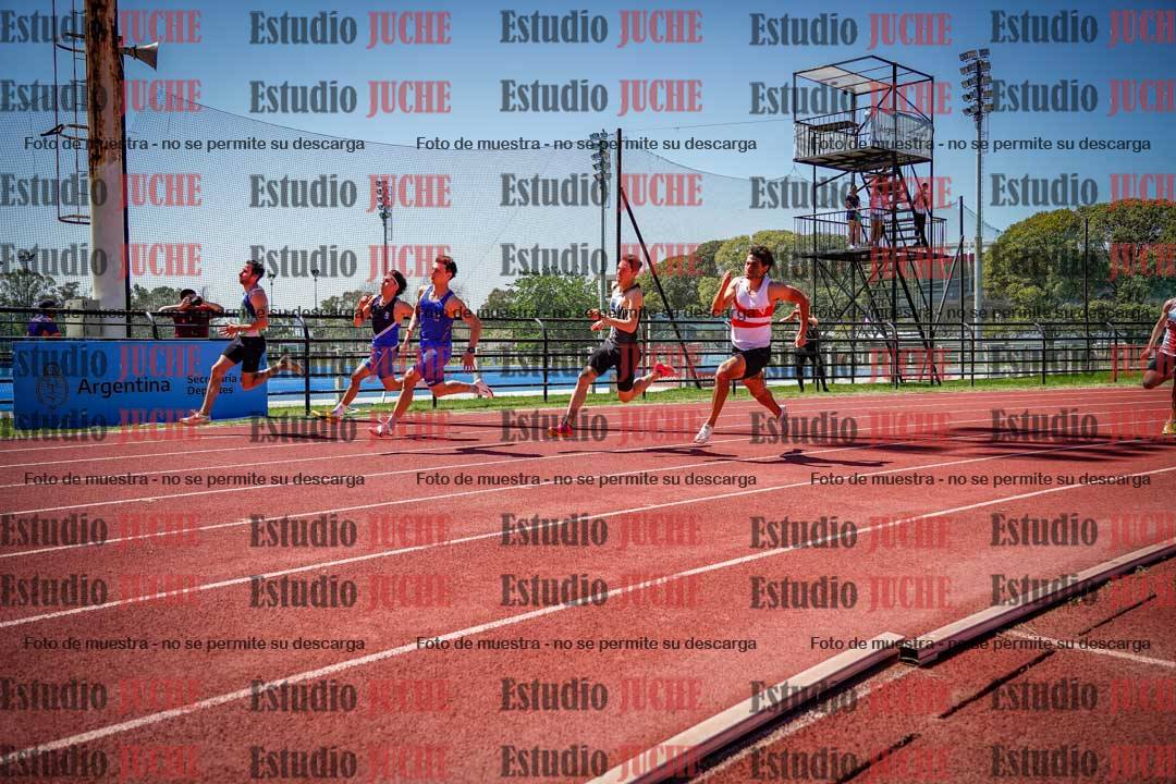 Fotos de los 200 m llanos de varones