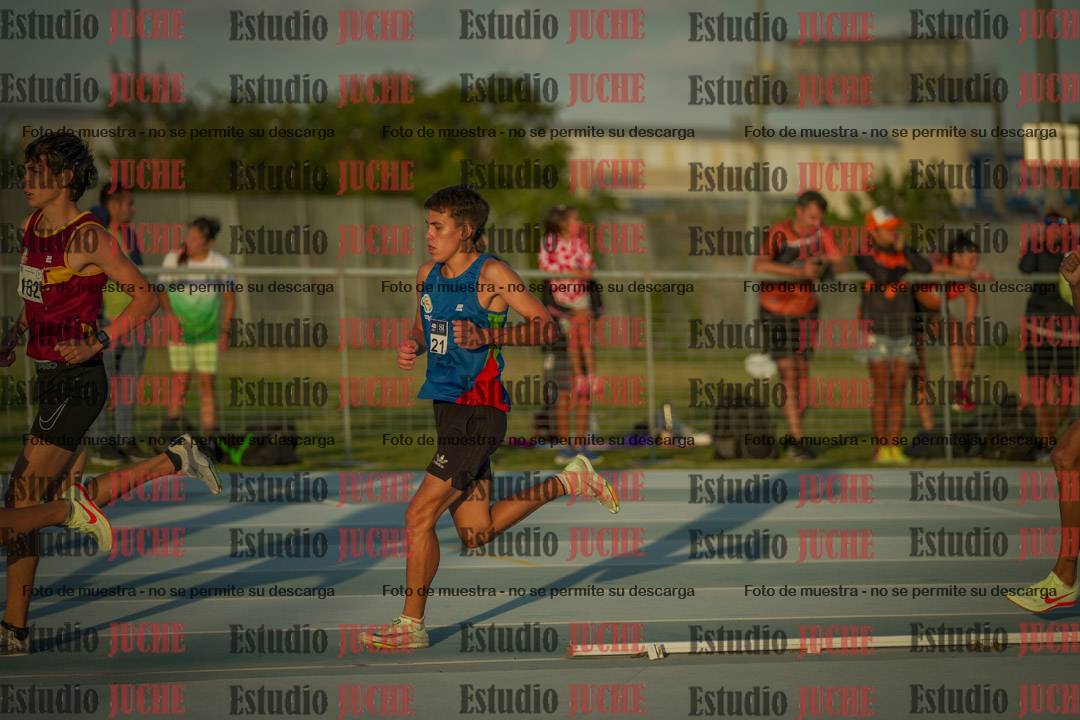 Fotos de los 3000 m llanos de varones