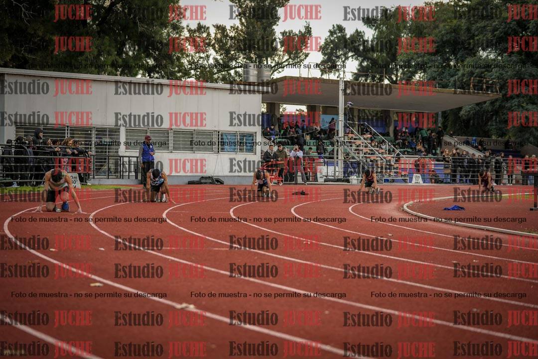 Fotos de los 400 m llanos de varones