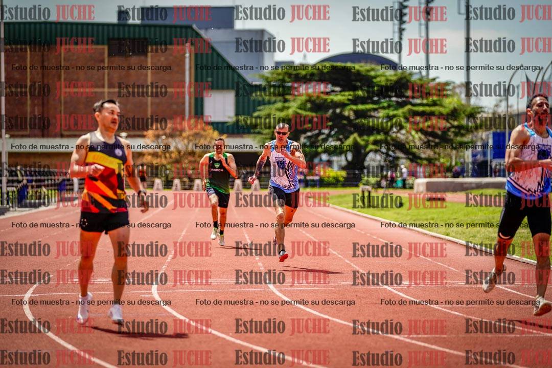 Fotos de los 400 m llanos de varones