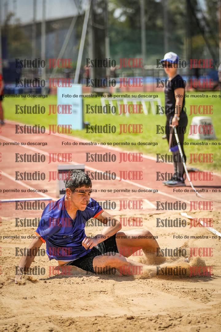 Fotos del salto en largo de varones - (incluye octatlón)