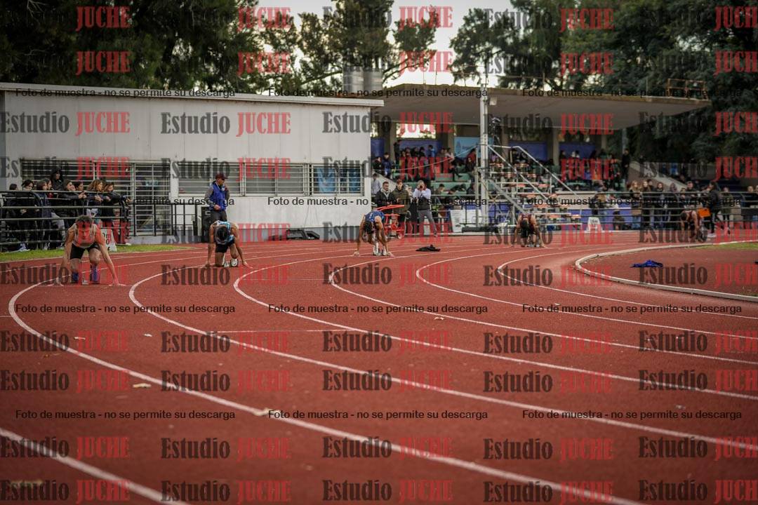 Fotos de los 400 m llanos de varones