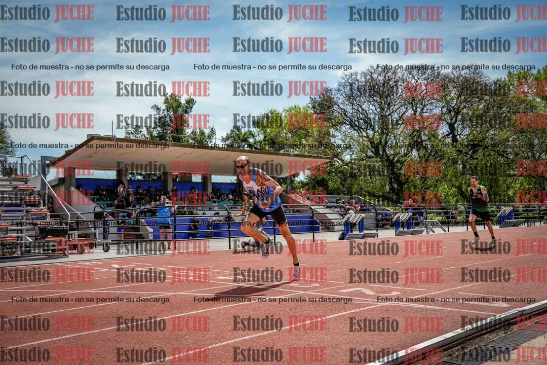 Fotos de los 400 m llanos de varones