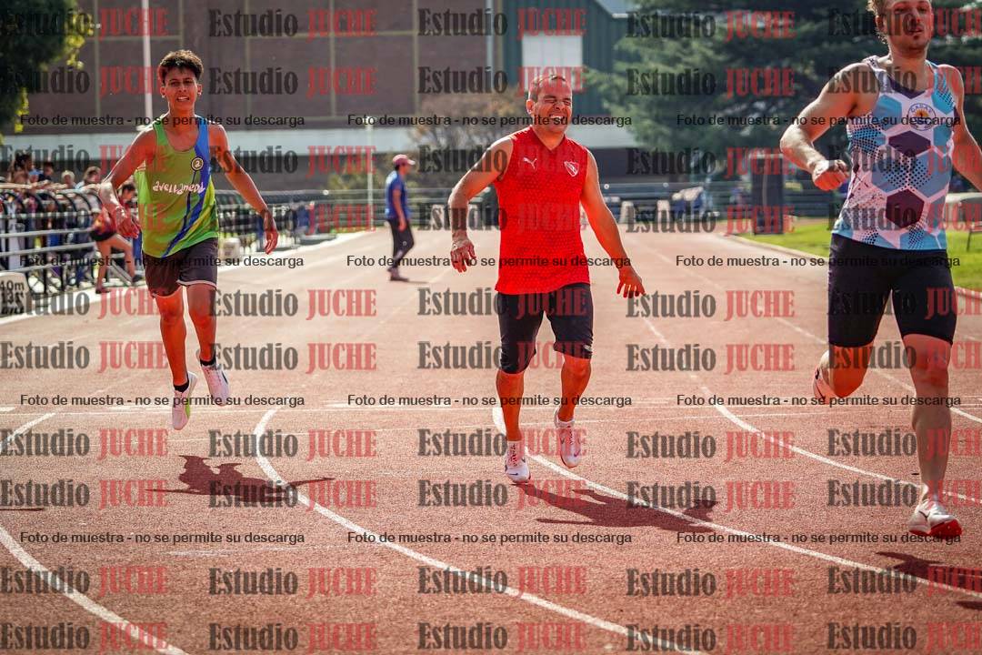 Fotos de los 200 m llanos de varones