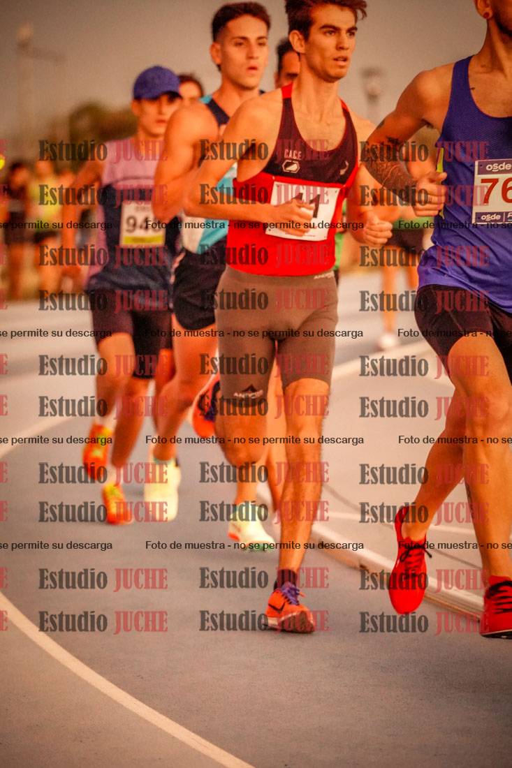 Fotos de los 3000 m llanos de varones