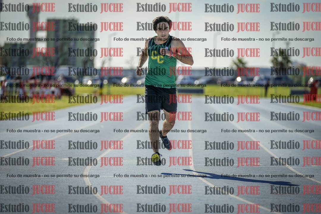 Fotos de los 400 m llanos de varones