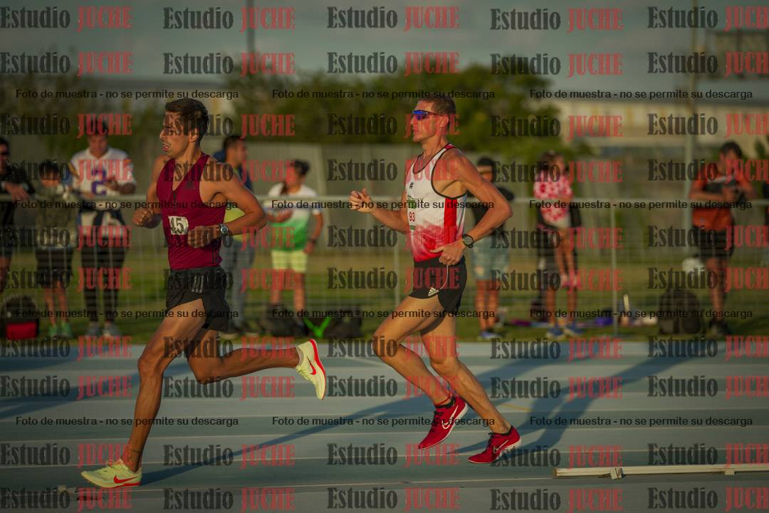 Fotos de los 3000 m llanos de varones