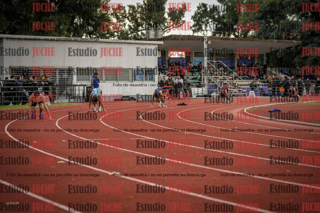 Fotos de los 400 m llanos de varones