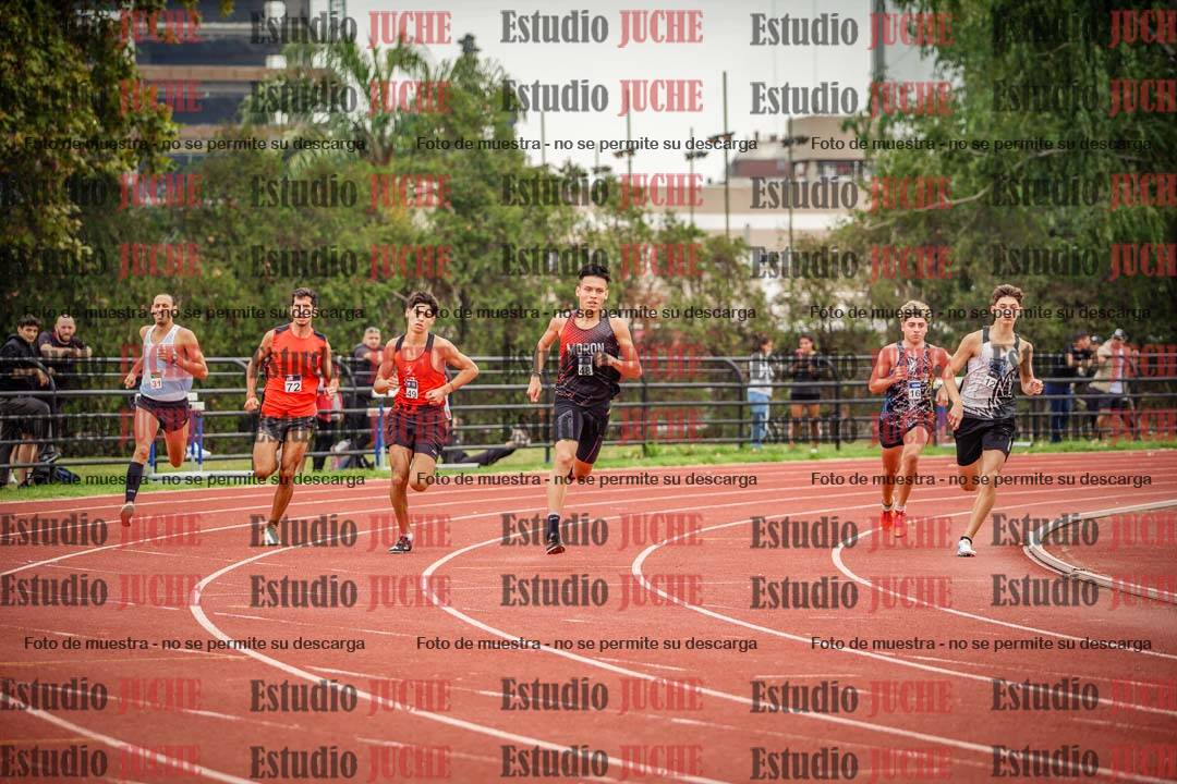 Fotos de los 800 m llanos de varones
