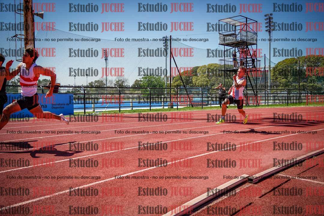 Fotos de los 200 m llanos de varones