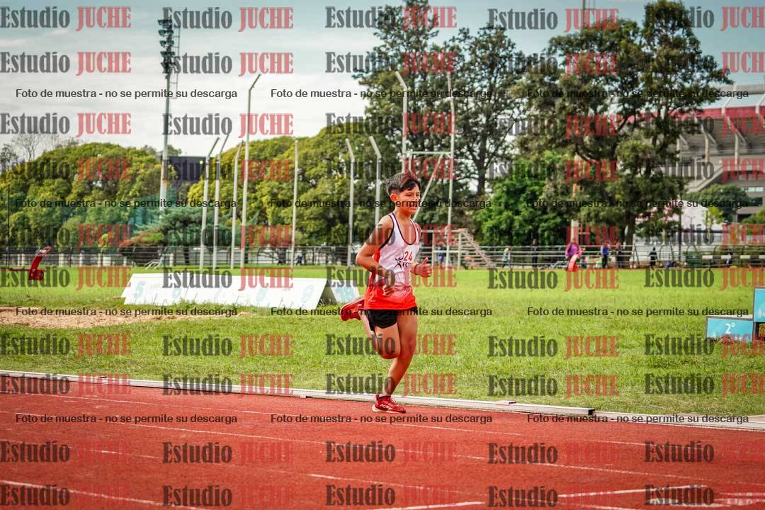 Fotos de los 600 m llanos de varones