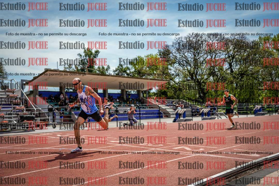 Fotos de los 400 m llanos de varones