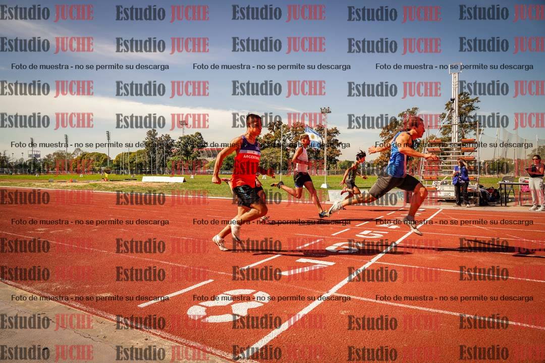 Fotos de los 100 m llanos de varones