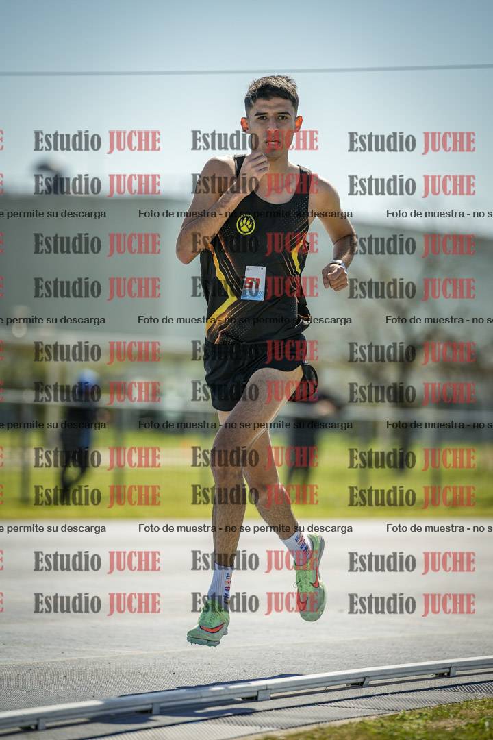 Fotos de los 5000 m llanos de mujeres y varones