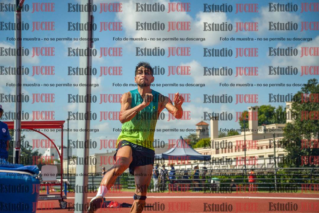 Fotos del salto en alto de varones