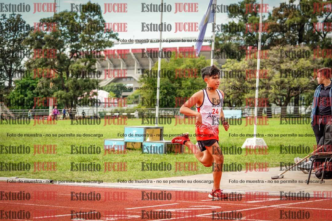 Fotos de los 600 m llanos de varones