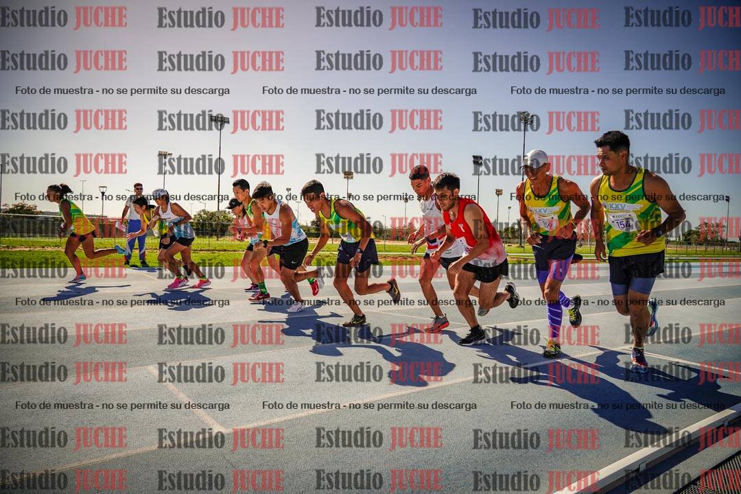 Fotos de los 5000mts de mujeres y varones  LIBRE/MASTER - FINAL