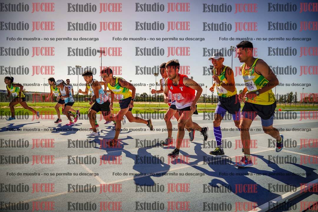 Fotos de los 5000mts de mujeres y varones  LIBRE/MASTER - FINAL