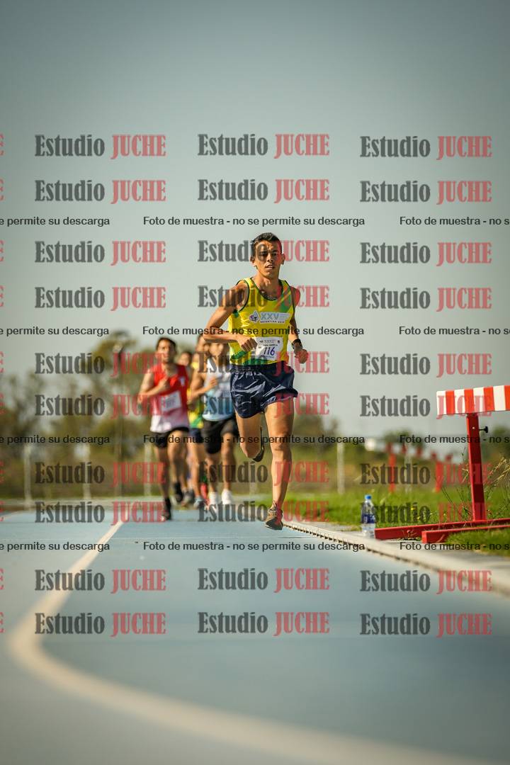 Fotos de los 5000mts de mujeres y varones  LIBRE/MASTER - FINAL