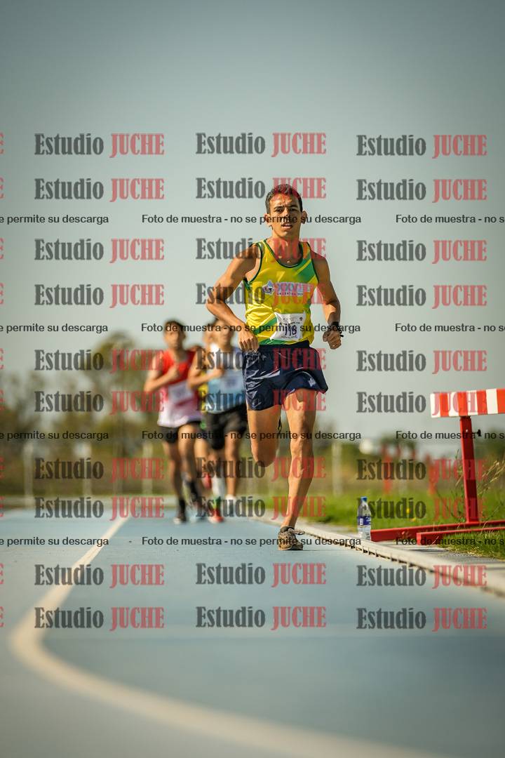 Fotos de los 5000mts de mujeres y varones  LIBRE/MASTER - FINAL