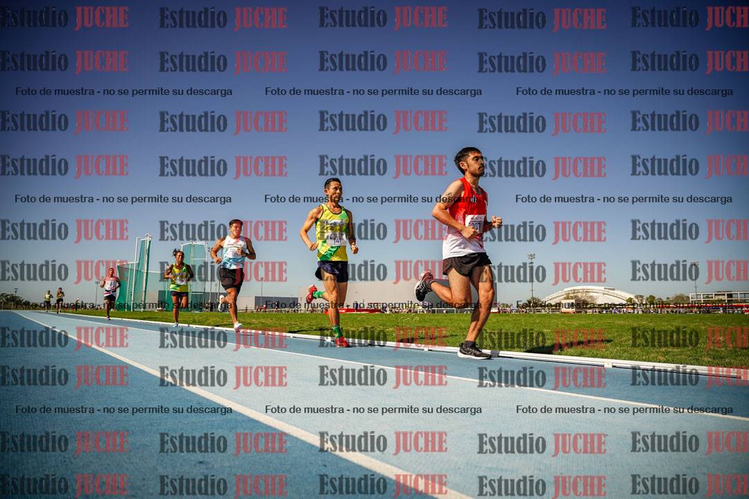 Fotos de los 5000mts de mujeres y varones  LIBRE/MASTER - FINAL