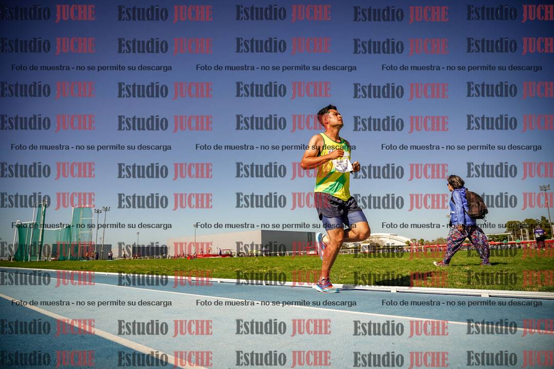Fotos de los 5000mts de mujeres y varones  LIBRE/MASTER - FINAL