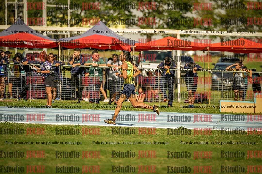 Fotos de los 5000mts de mujeres y varones  LIBRE/MASTER - FINAL