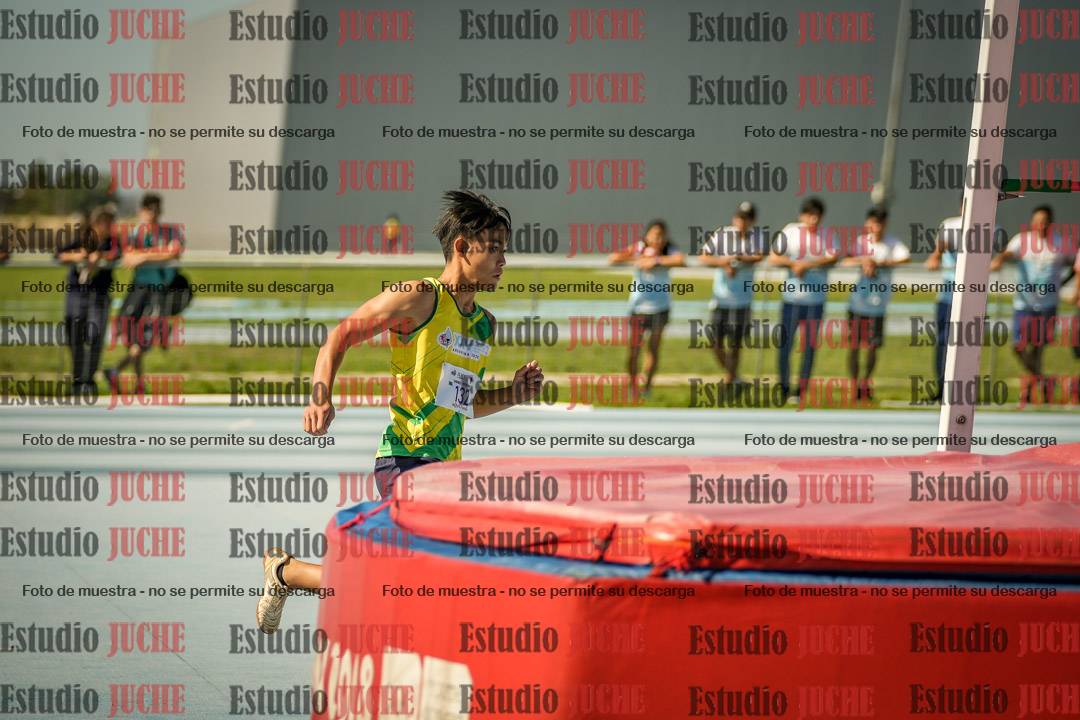 Fotos del salto en alto de varones LIBRE - FINAL