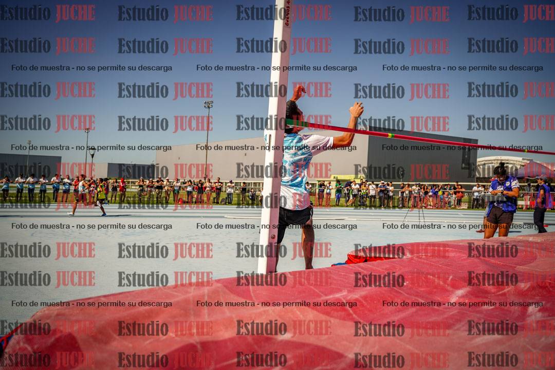 Fotos del salto en alto de varones LIBRE - FINAL