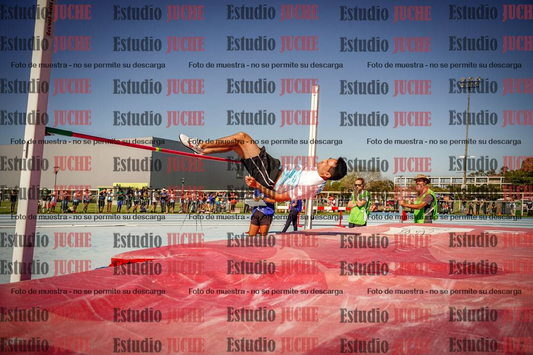 Fotos del salto en alto de varones LIBRE - FINAL