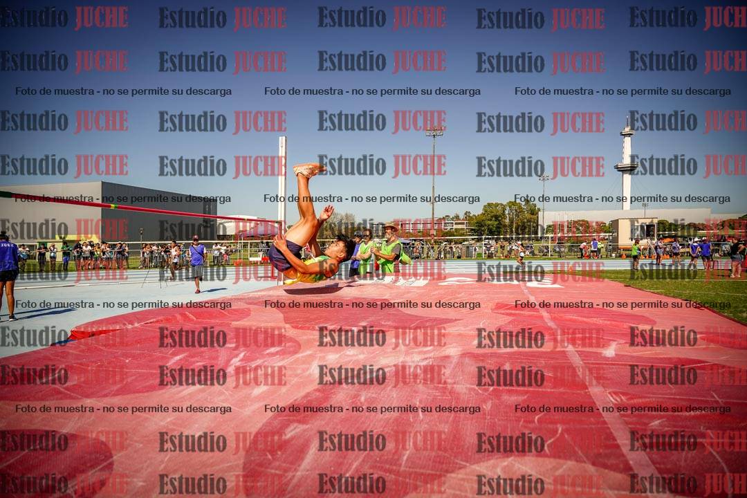 Fotos del salto en alto de varones LIBRE - FINAL