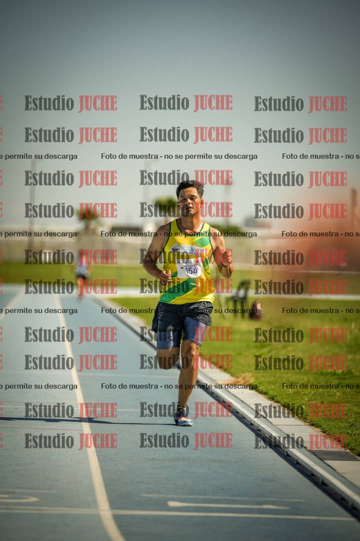 Fotos de los 5000mts de mujeres y varones  LIBRE/MASTER - FINAL