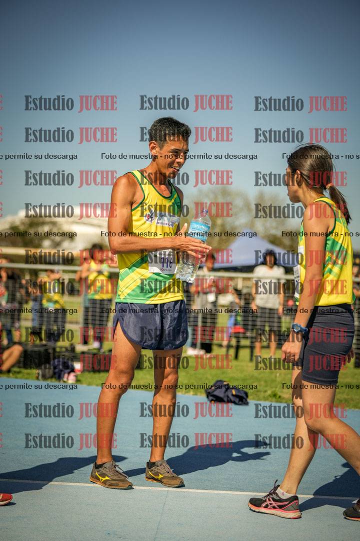 Fotos de los 5000mts de mujeres y varones  LIBRE/MASTER - FINAL