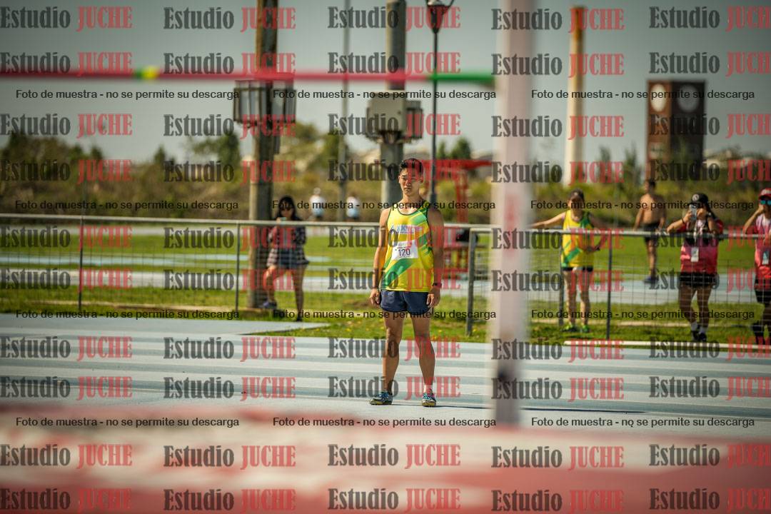 Fotos del salto en alto de varones LIBRE - FINAL