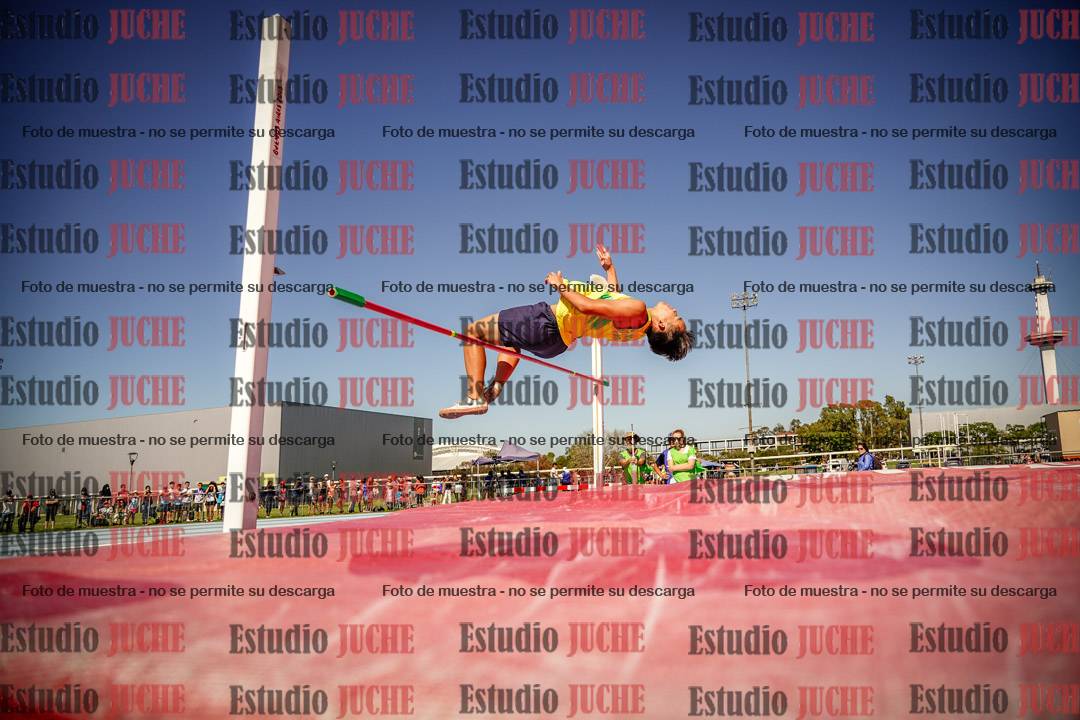 Fotos del salto en alto de varones LIBRE - FINAL