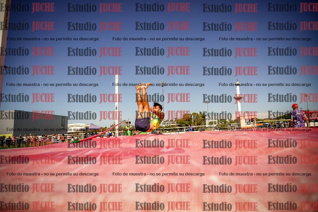 Fotos del salto en alto de varones LIBRE - FINAL