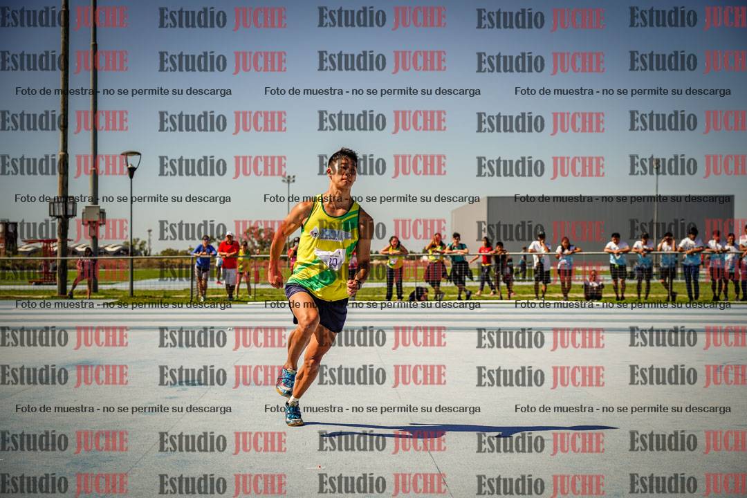Fotos del salto en alto de varones LIBRE - FINAL