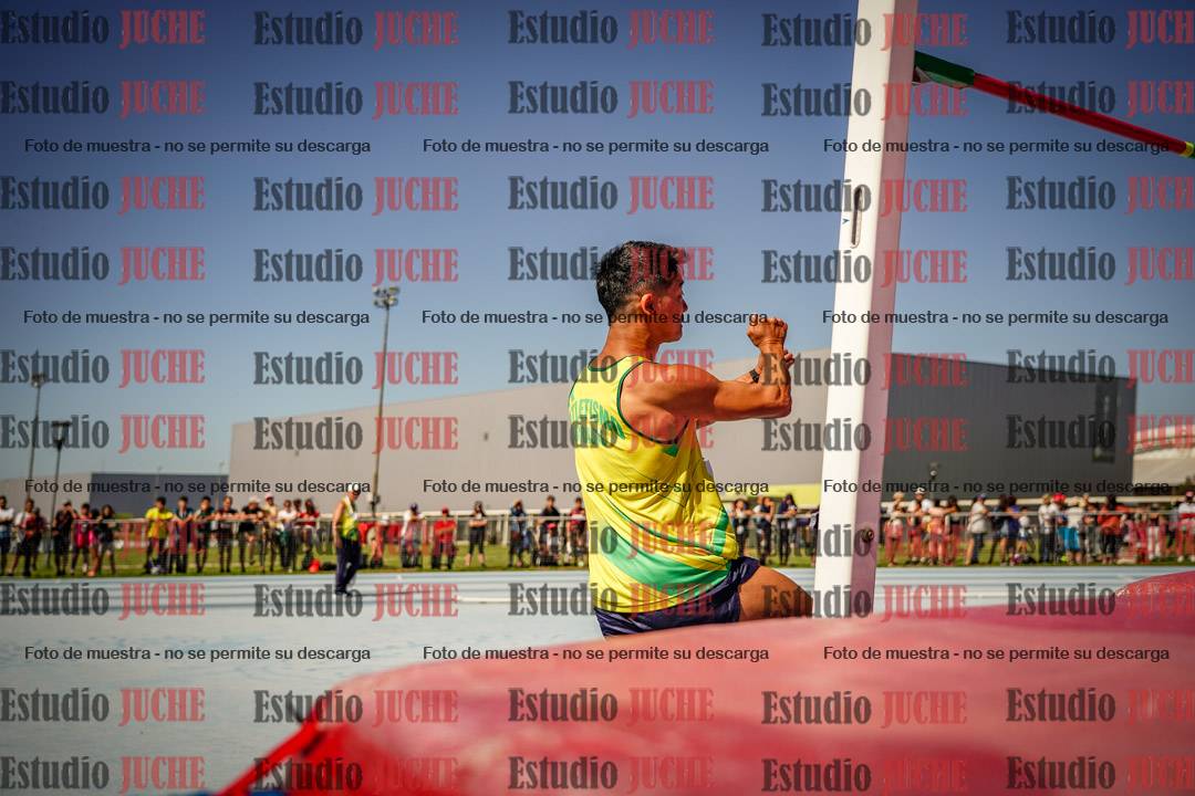 Fotos del salto en alto de varones LIBRE - FINAL