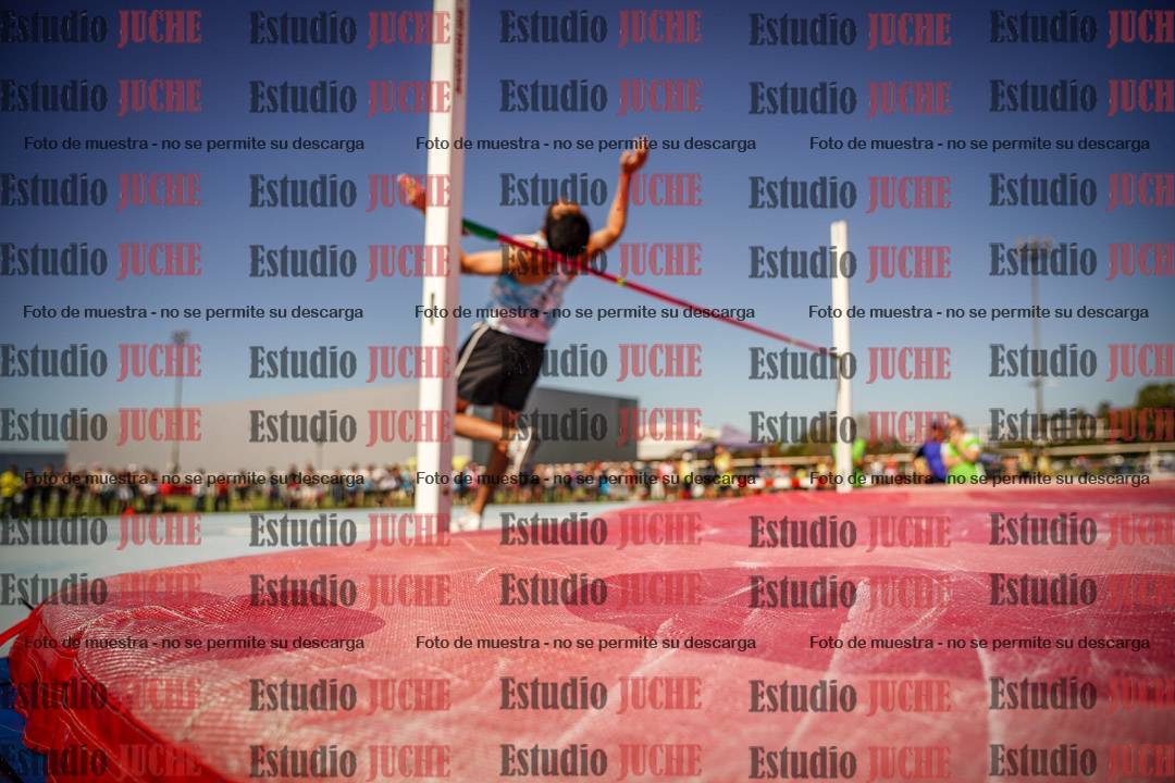 Fotos del salto en alto de varones LIBRE - FINAL