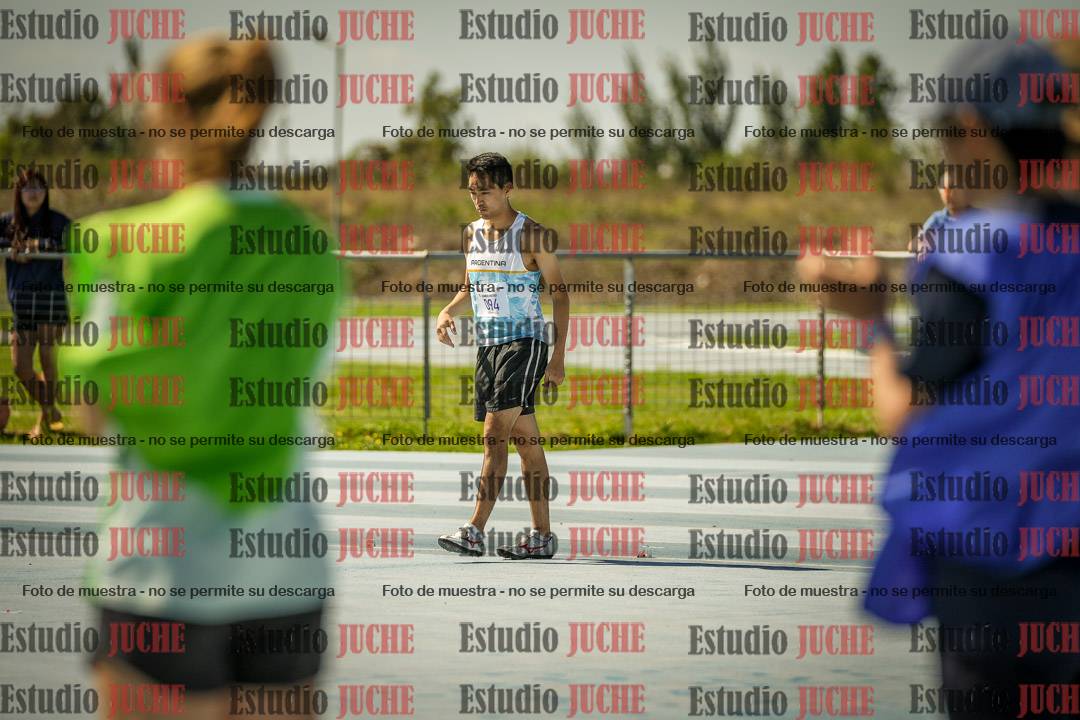 Fotos del salto en alto de varones LIBRE - FINAL