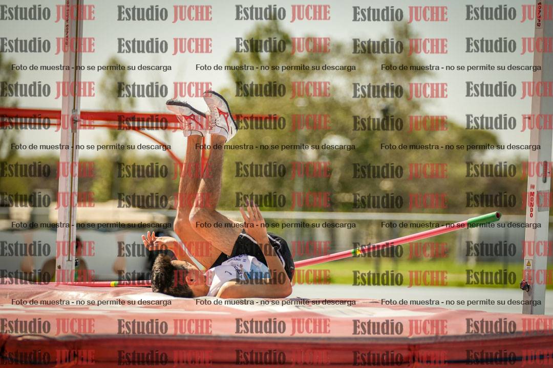 Fotos del salto en alto de varones LIBRE - FINAL